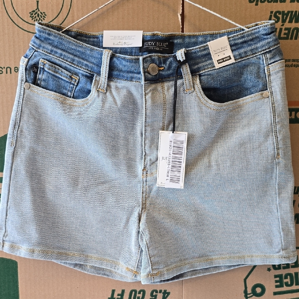 Judy Blue Women's Light Blue Denim Shorts